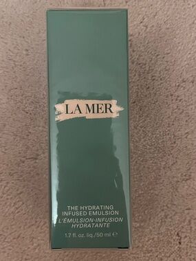 La Mer The Hydrating Infused Emulsion
Brand New, still sealed